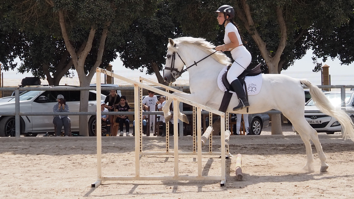 Club Hipico el Tomillar header Candela